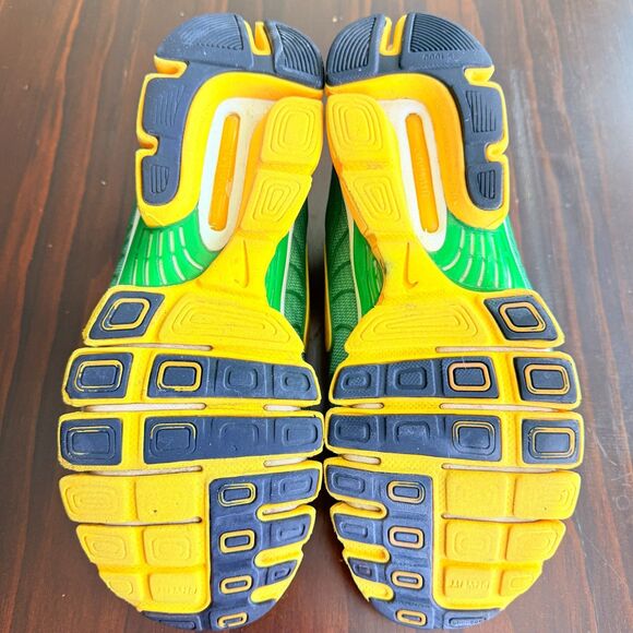 Size 9.5 - Nike Zoom Air Hayward UofO DUCKS 313092-371  Men's Running Shoe - Picture 6 of 11